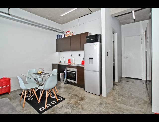 0.5 BEDROOM APARTMENT FOR SALE IN MABONENG
